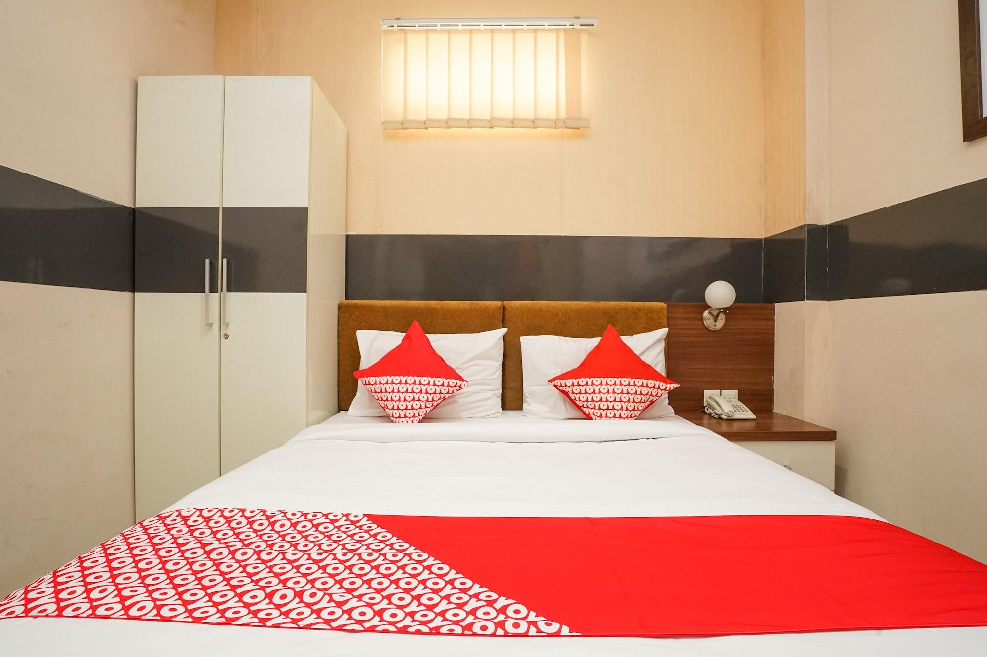 Oyo 450 Semampir Residence Сурабая Екстериор снимка