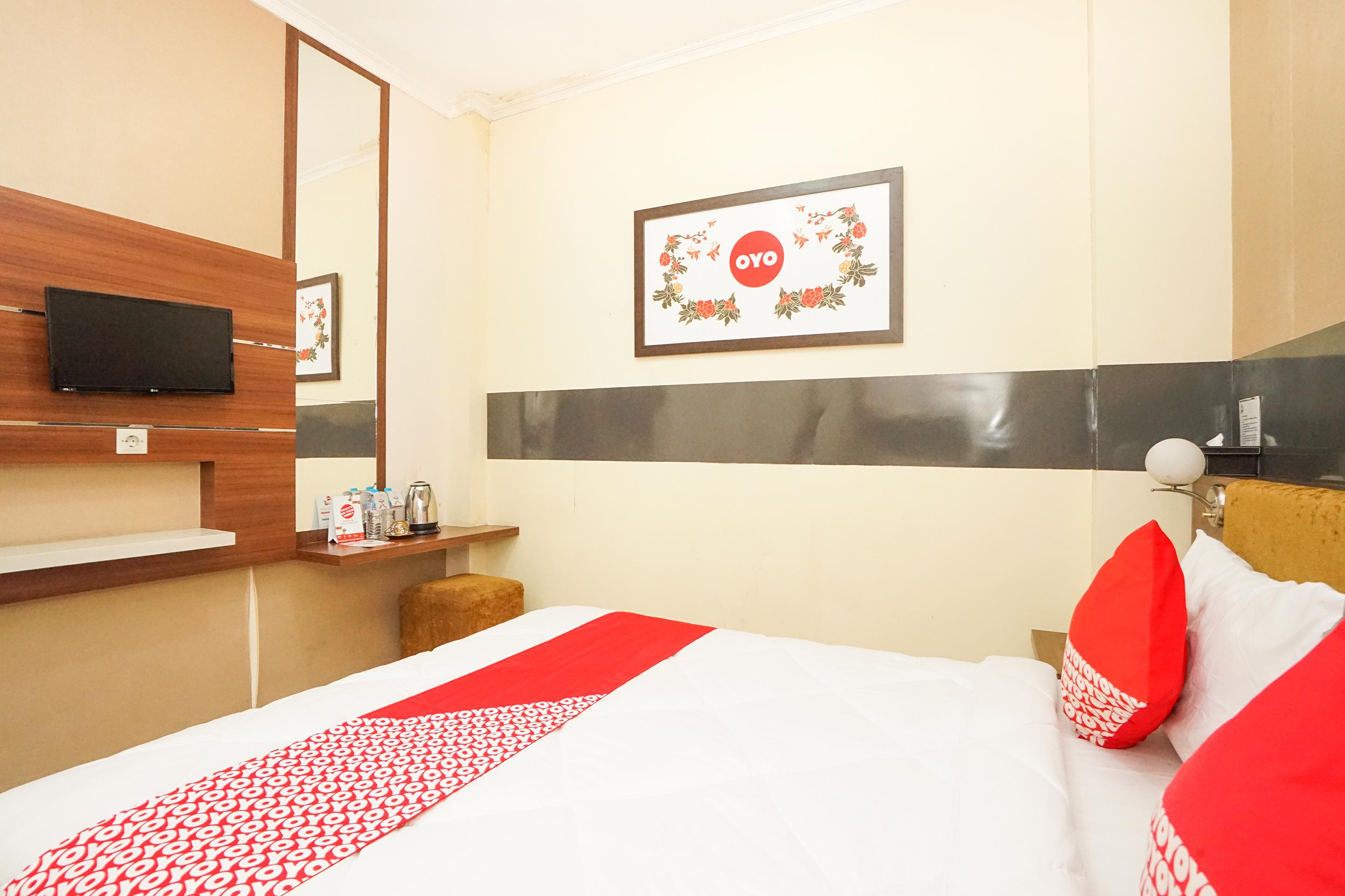 Oyo 450 Semampir Residence Сурабая Екстериор снимка