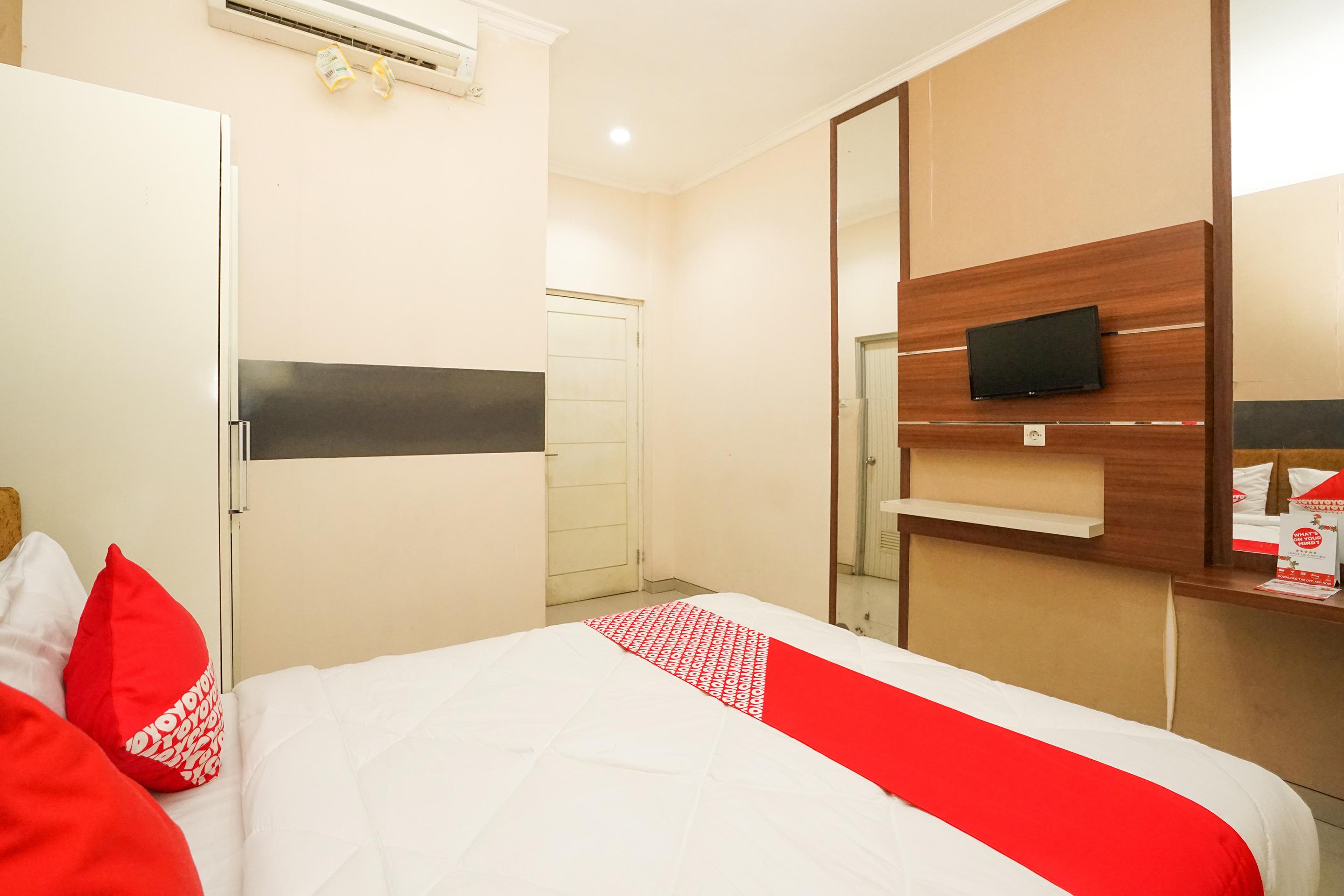 Oyo 450 Semampir Residence Сурабая Екстериор снимка